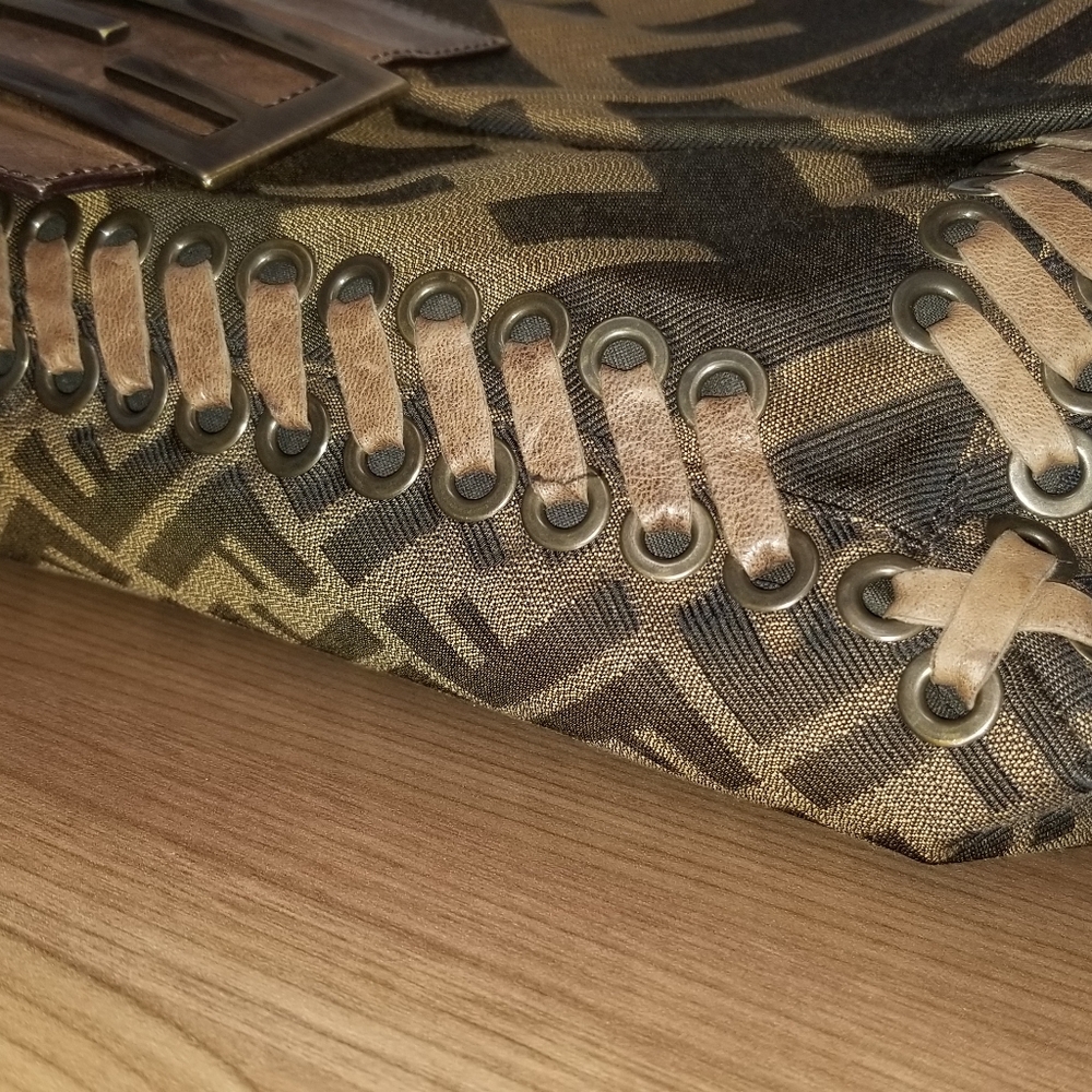 Fendi Zucca XL baguette AUTHENTIC - Picture 6 of 14